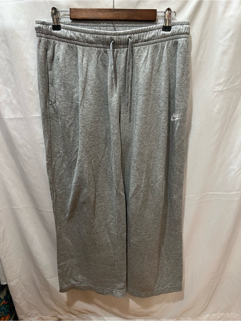 Nike Light Gray Women’s Drawstring Lounger Pants